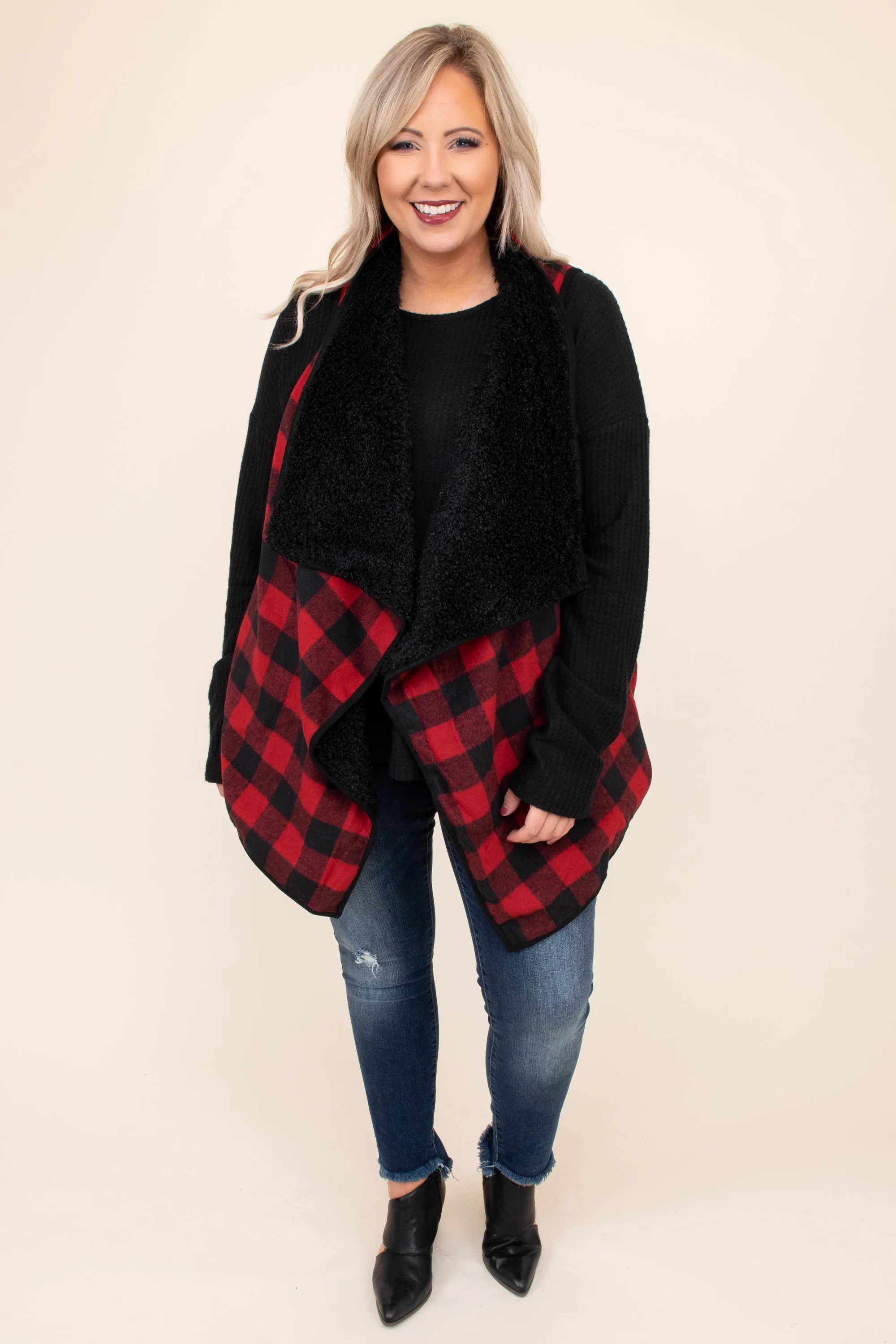 Blustery Night Vest, Black-Red