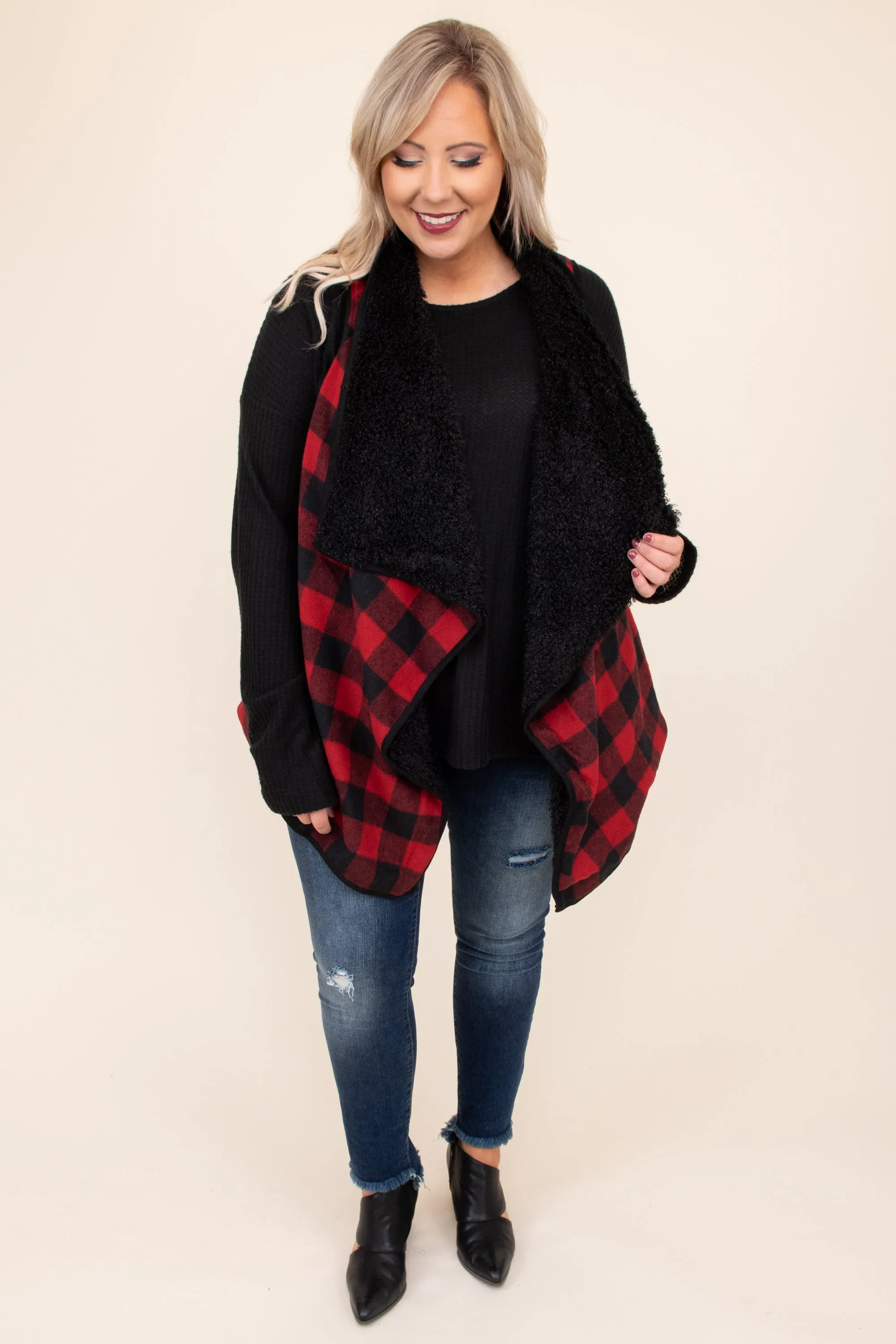 Blustery Night Vest, Black-Red