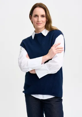 Claudia Vest