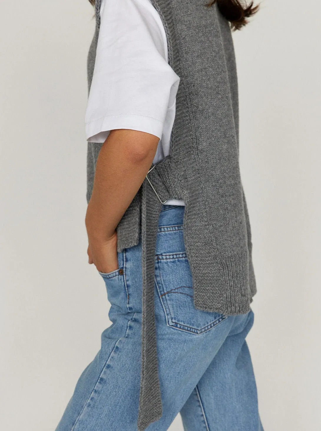 Kalvos Merino Wool Vest - Dove Grey