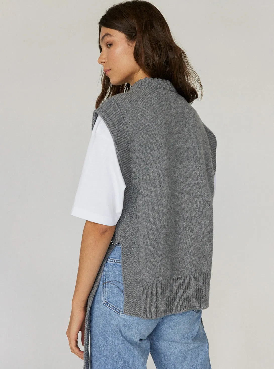 Kalvos Merino Wool Vest - Dove Grey