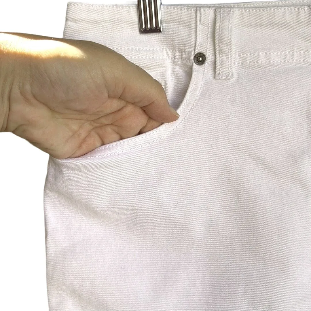St. John's Bay Women's White Stretch Cotton Blend Five Pocket Shorts Size 14