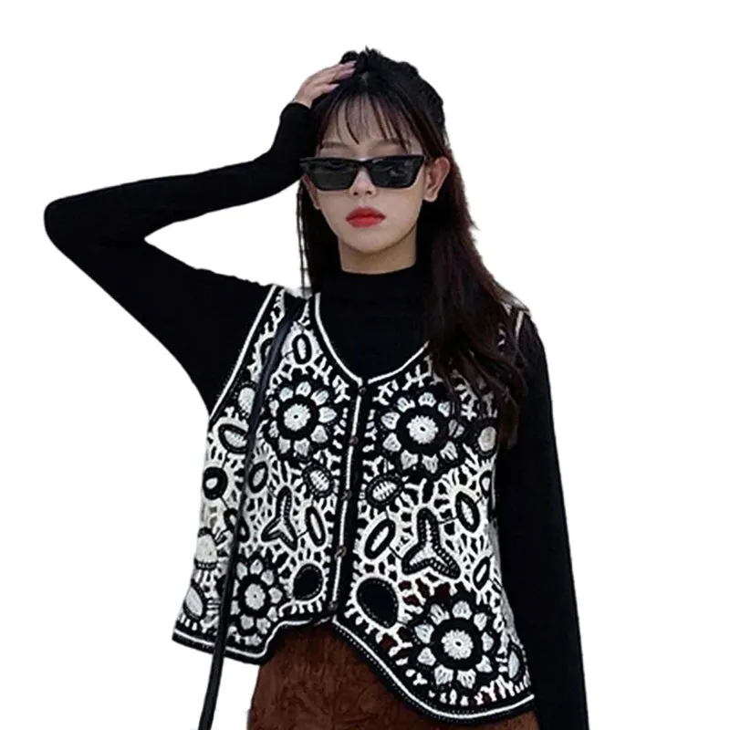 Women Spring Crochet Sleeveless Sweater Vest Waistcoat V-Neck Button Down Hollow Out Knit Ethnic Floral Leaves Cropped M6CD